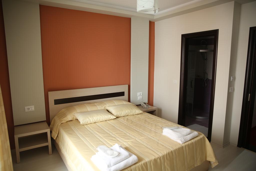 Hotel Pogradeci Pokój zdjęcie
