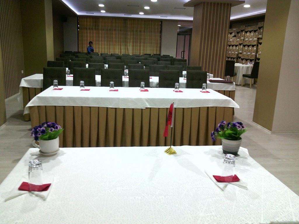 Hotel Pogradeci Zewnętrze zdjęcie